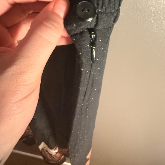 Vintage Laura maxi skirt with animal pattern. Size 14. Good condition. - Picture 3 of 4